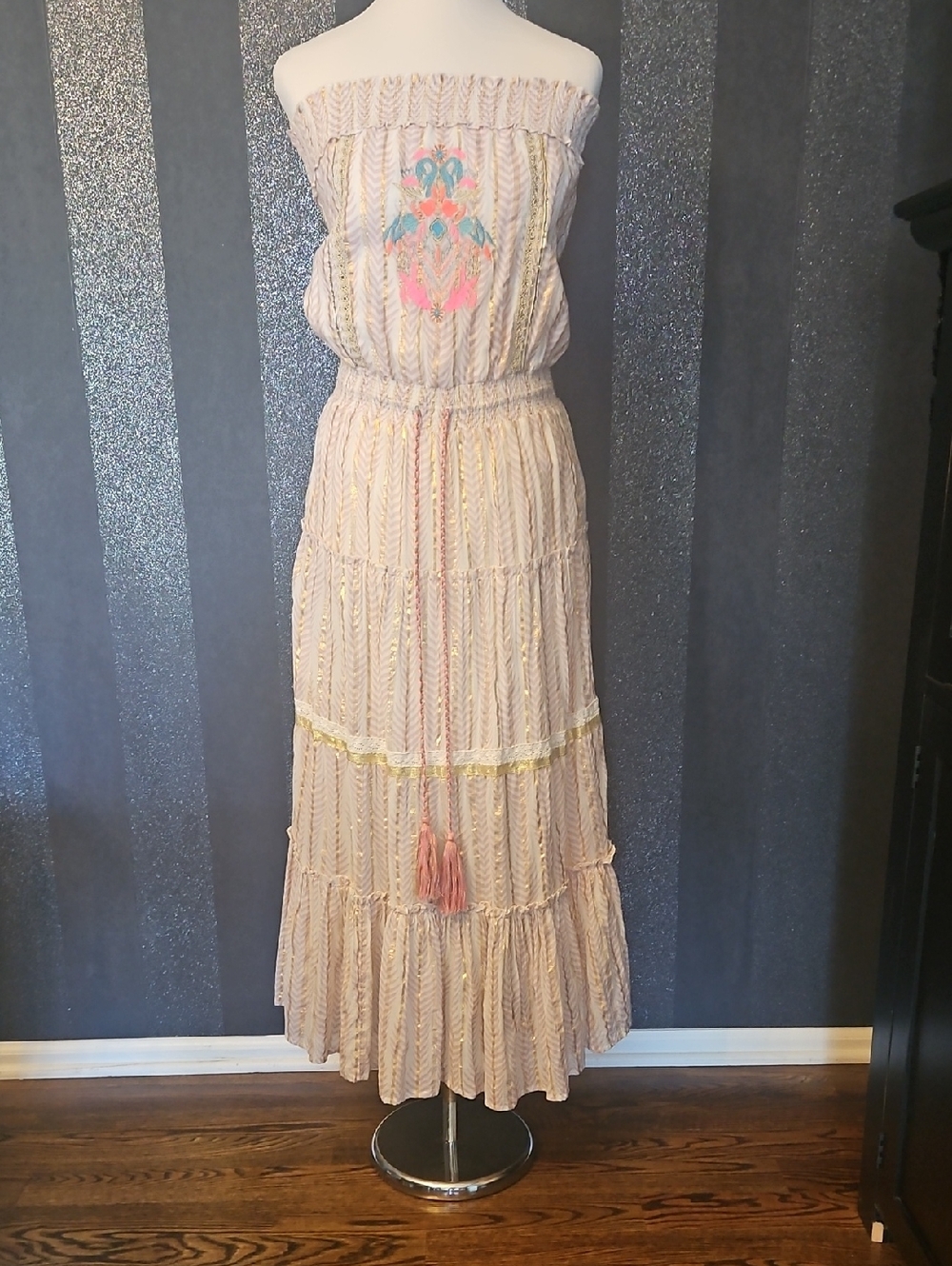VENUS Light Pink Strapless Embroidered Maxi Dress